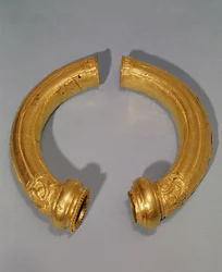 Torque, aus Mailly-le-Camp, Champagne (Gold)